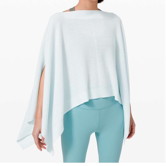Lululemon Forward Flow Poncho One Size Light Blu Knit